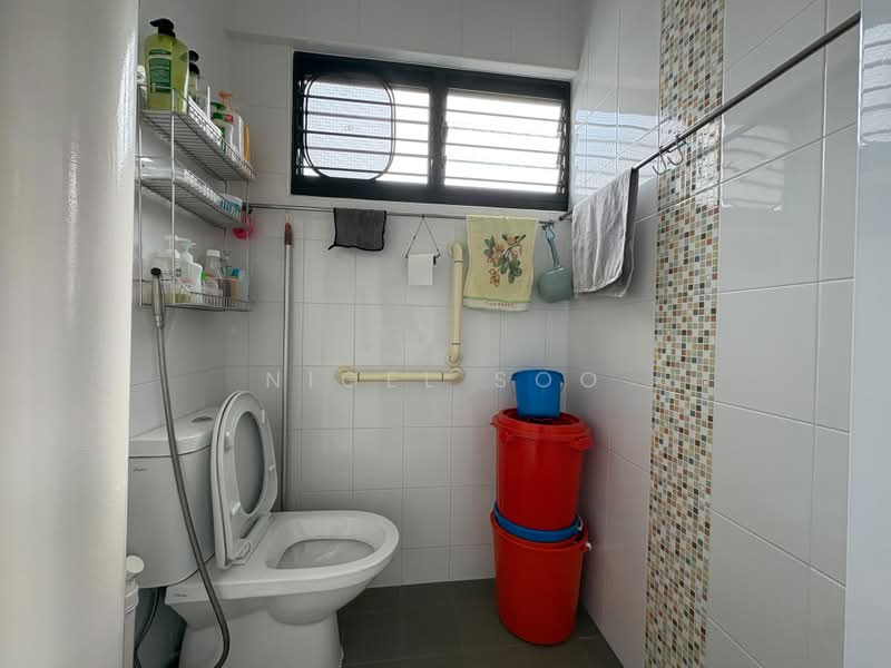 154 Hougang Street 11, 154 Hougang Street 11, Room Rental, 100 sqft, HDB Flat For Rent, by Nigel Soo, 500224948 - Bathroom - PropertyGuru.com.sg