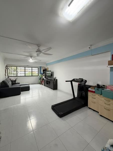163 Jalan Teck Whye, 163 Jalan Teck Whye, 4 Bedrooms, 1,518 sqft, HDB Flat For Sale, by Amilia Toh 卓翰丽, 500224952 - Living Room - PropertyGuru.com.sg
