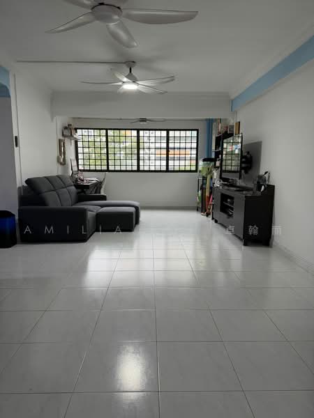 163 Jalan Teck Whye, 163 Jalan Teck Whye, 4 Bedrooms, 1,518 sqft, HDB Flat For Sale, by Amilia Toh 卓翰丽, 500224952 - Living Room - PropertyGuru.com.sg