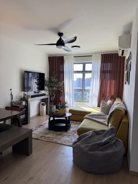 626A Tampines Street 61, 626A Tampines Street 61, 3 Bedrooms, 1,001 sqft, HDB Flat For Sale, by Noor Hermie Bin Abdul Malek, 500224958 - Living Room - PropertyGuru.com.sg