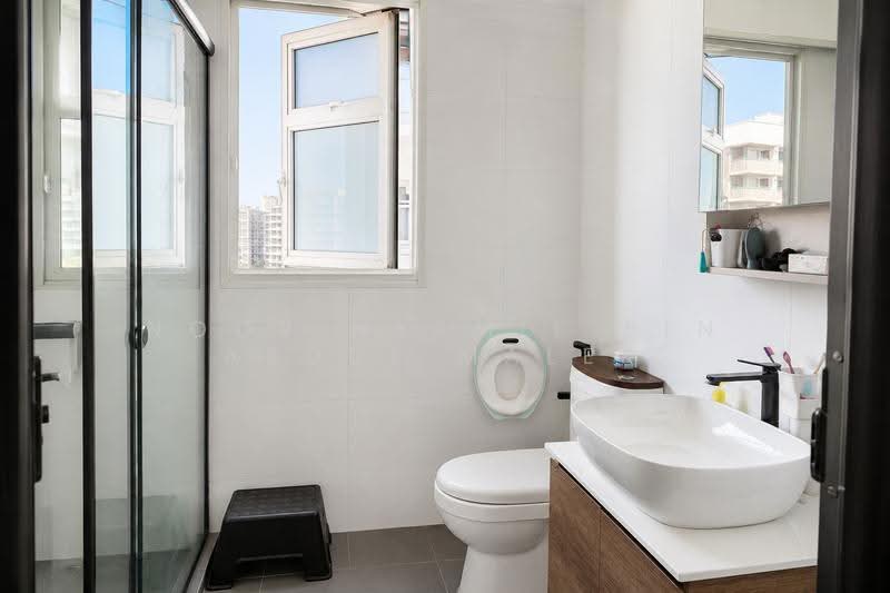 626A Tampines Street 61, 626A Tampines Street 61, Pasir Ris / Tampines, 3 Bedrooms, 1,001 sqft, HDB Flat For Sale, by Noor Hermie Bin Abdul Malek, 500224958 - Bathroom - PropertyGuru.com.sg
