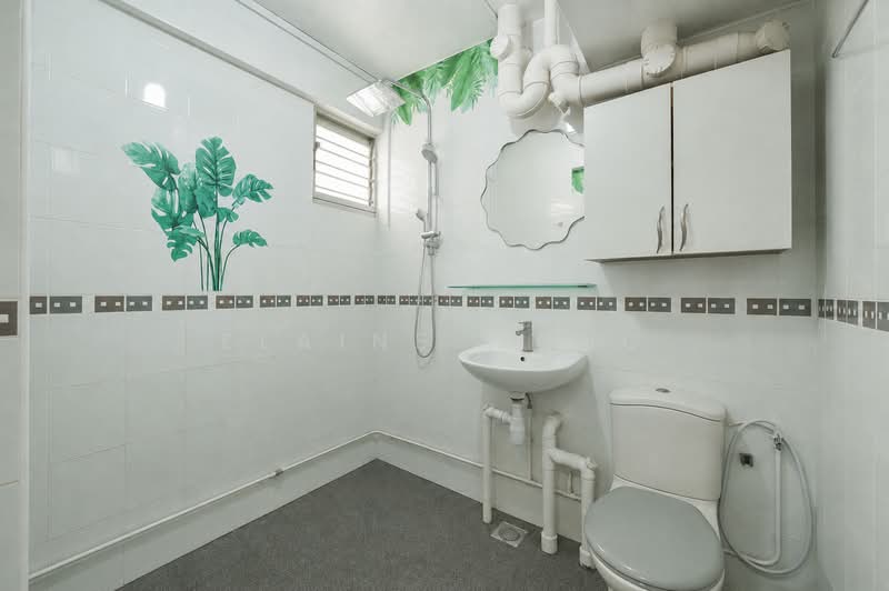99 Bedok North Avenue 4, 99 Bedok North Avenue 4, 3 Bedrooms, 1,323 sqft, HDB Flat For Sale, by Elaine Wong, 500224969 - Bathroom - PropertyGuru.com.sg