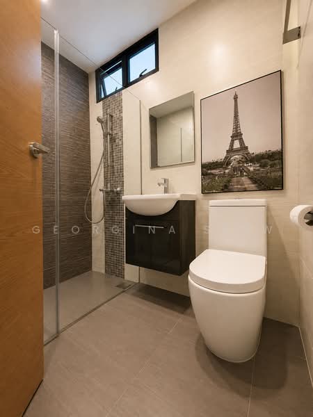 D'Grove Villas, 8A Orange Grove Road, 4 Bedrooms, 1,723 sqft, Condominium For Rent, by Georgina Seow, 500224976 - Bathroom - PropertyGuru.com.sg