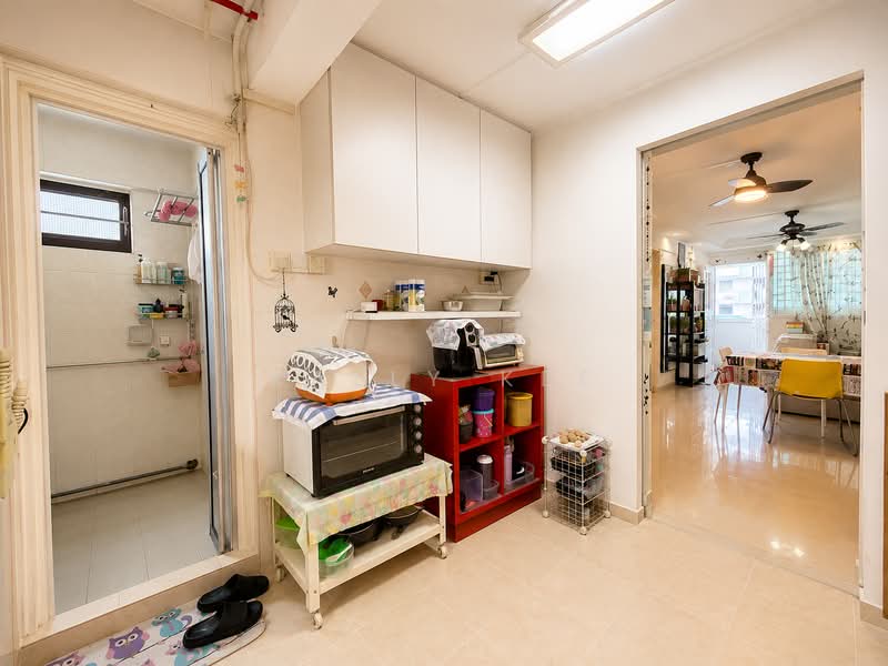 45 Bendemeer Road, 45 Bendemeer Road, 2 Bedrooms, 710 sqft, HDB Flat For Sale, by Kally Kee, 500224979 - Kitchen - PropertyGuru.com.sg