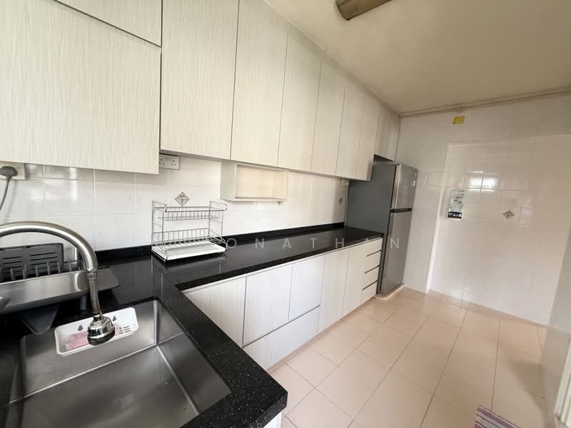 119D Kim Tian Road, 119D Kim Tian Road, 3 Bedrooms, 1,183 sqft, HDB Flat For Rent, by S Jonathan, 500224980 - Kitchen - PropertyGuru.com.sg