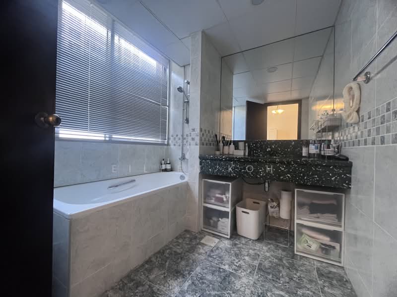 UE Square, 207 River Valley Road, 2 Bedrooms, 1,141 sqft, Apartment For Rent, by Eileen Koh, 500224982 - Bathroom - PropertyGuru.com.sg
