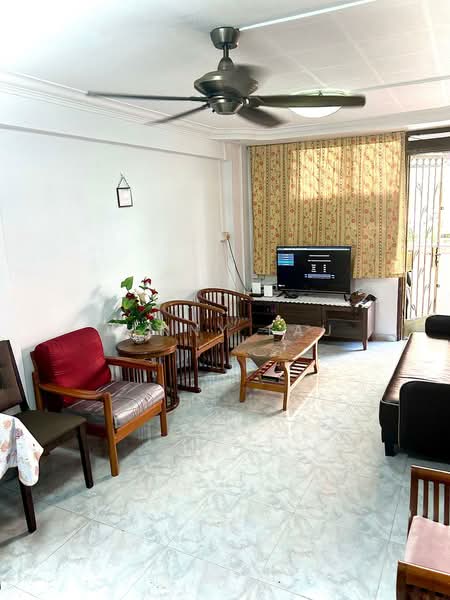 76 Bedok North Road, 76 Bedok North Road, 2 Bedrooms, 634 sqft, HDB Flat For Sale, by Jenny Lau, 500224987 - Living Room - PropertyGuru.com.sg