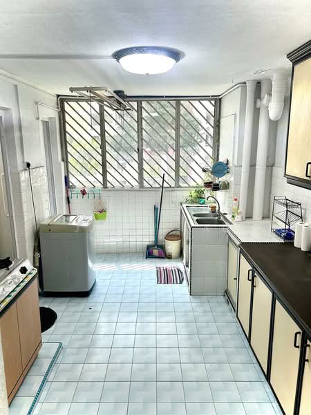 76 Bedok North Road, 76 Bedok North Road, 2 Bedrooms, 634 sqft, HDB Flat For Sale, by Jenny Lau, 500224987 - Kitchen - PropertyGuru.com.sg