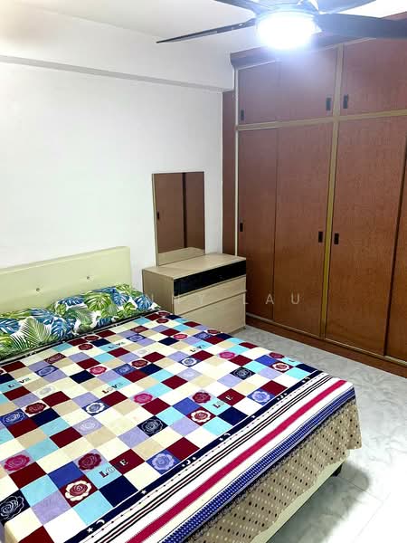 76 Bedok North Road, 76 Bedok North Road, 2 Bedrooms, 634 sqft, HDB Flat For Sale, by Jenny Lau, 500224987 - Bedroom - PropertyGuru.com.sg