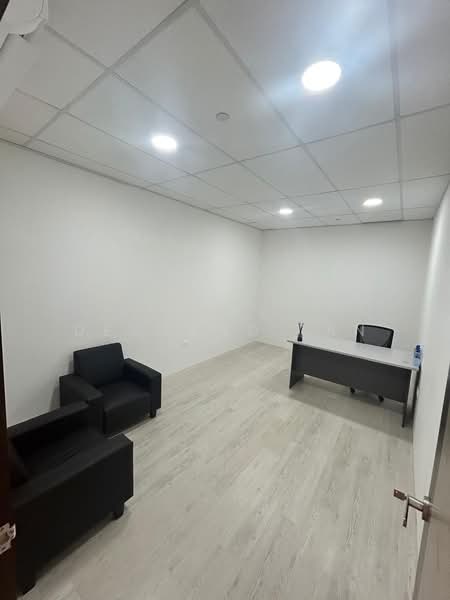 Pantech Business Hub, 196 Pandan Loop, 171 sqft, Factory / Workshop (B2) For Rent, by Desmond Tan, 500224993 - Interior - CommercialGuru.com.sg