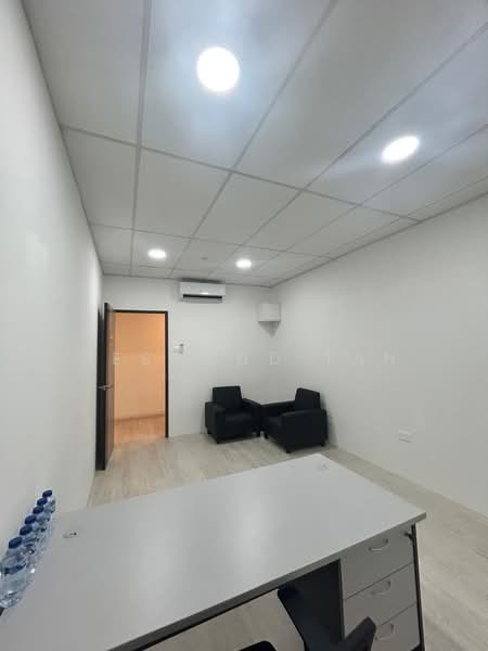 Pantech Business Hub, 196 Pandan Loop, 171 sqft, Factory / Workshop (B2) For Rent, by Desmond Tan, 500224993 - Interior - CommercialGuru.com.sg