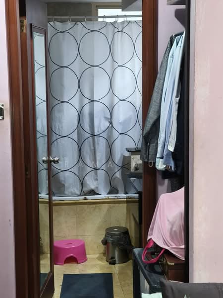 Yishun Sapphire, 40 Canberra Drive, 3 Bedrooms, 1,206 sqft, Condominium For Sale, by Rama Mu, 500224998 - Bathroom - PropertyGuru.com.sg