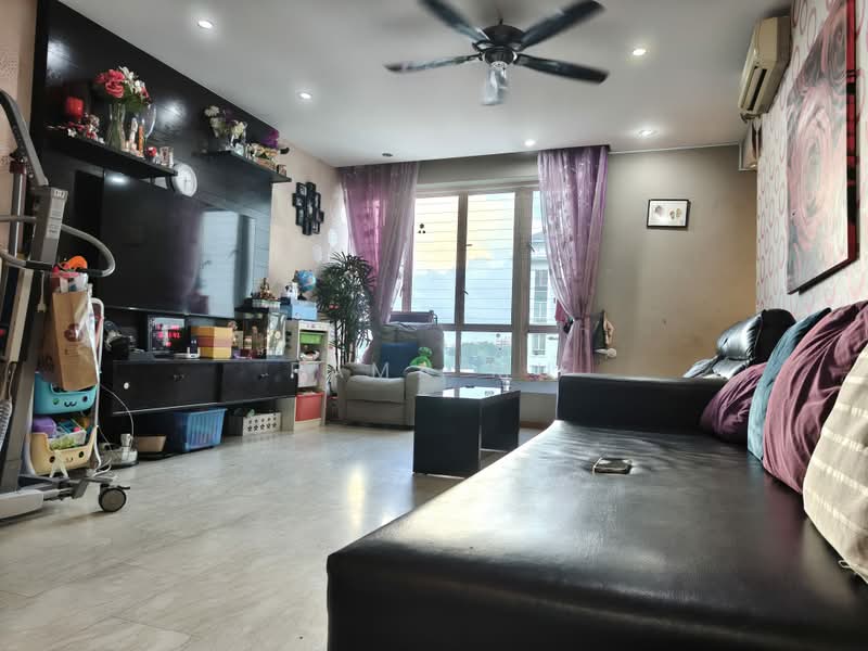 Yishun Sapphire, 40 Canberra Drive, 3 Bedrooms, 1,206 sqft, Condominium For Sale, by Rama Mu, 500224998 - Living Room - PropertyGuru.com.sg