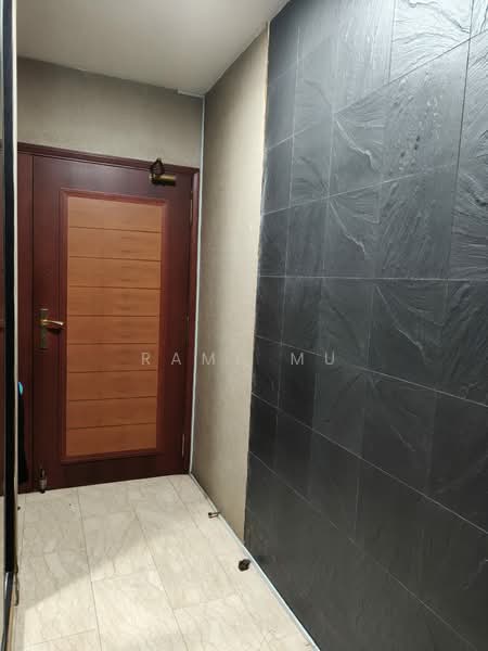 Yishun Sapphire, 40 Canberra Drive, 3 Bedrooms, 1,206 sqft, Condominium For Sale, by Rama Mu, 500224998 - Entrance - PropertyGuru.com.sg