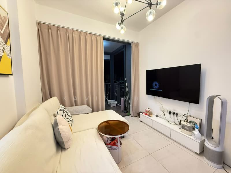 La Fiesta, 72 Sengkang Square, 1 Bedroom, 452 sqft, Condominium For Sale, by Kavin Kuah, 500225003 - Living Room - PropertyGuru.com.sg