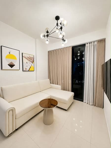 La Fiesta, 72 Sengkang Square, 1 Bedroom, 452 sqft, Condominium For Sale, by Kavin Kuah, 500225003 - Living Room - PropertyGuru.com.sg