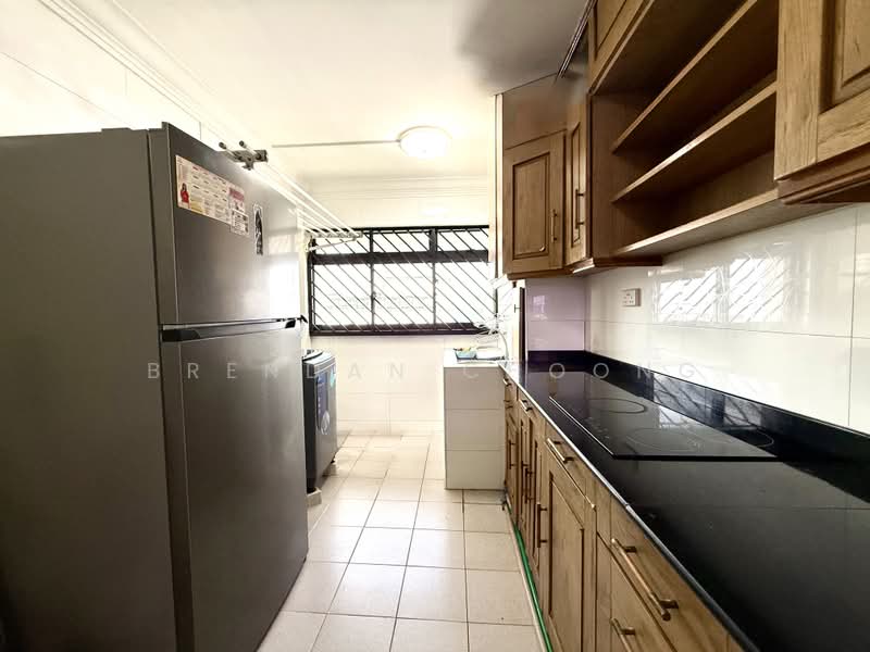 868 Yishun Street 81, 868 Yishun Street 81, 3 Bedrooms, 904 sqft, HDB Flat For Rent, by Brendan Choong, 500225008 - Kitchen - PropertyGuru.com.sg