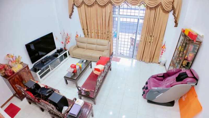 Loyang Villas, Loyang Rise, 5 Bedrooms, 3,000 sqft, Corner Terrace For Sale, by Emily Lim Bee Kwang, 500225013 - Living Room - PropertyGuru.com.sg