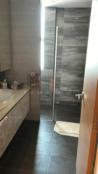 The Waterside, 1 Tanjong Rhu Road, 3 Bedrooms, 2,142 sqft, Condominium For Rent, by Rama Mu, 500225015 - Bathroom - PropertyGuru.com.sg