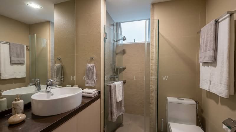 Compass Heights, 9 Sengkang Square, 3 Bedrooms, 1,249 sqft, Condominium For Sale, by Shanel Liew, 500225018 - Bathroom - PropertyGuru.com.sg