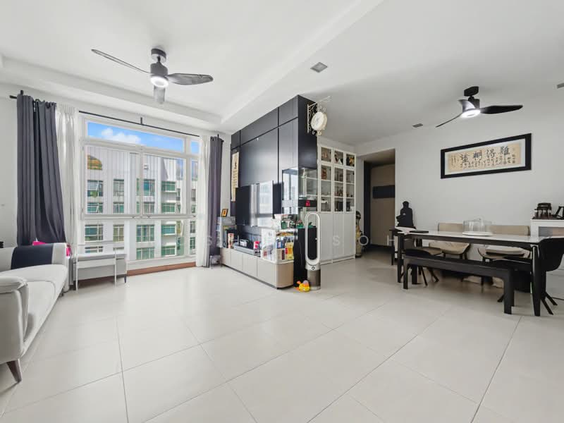 Casablanca, 21 Rosewood Drive, 3 Bedrooms, 1,119 sqft, Condominium For Sale, by Joshua Soh, 500225029 - Living Room - PropertyGuru.com.sg