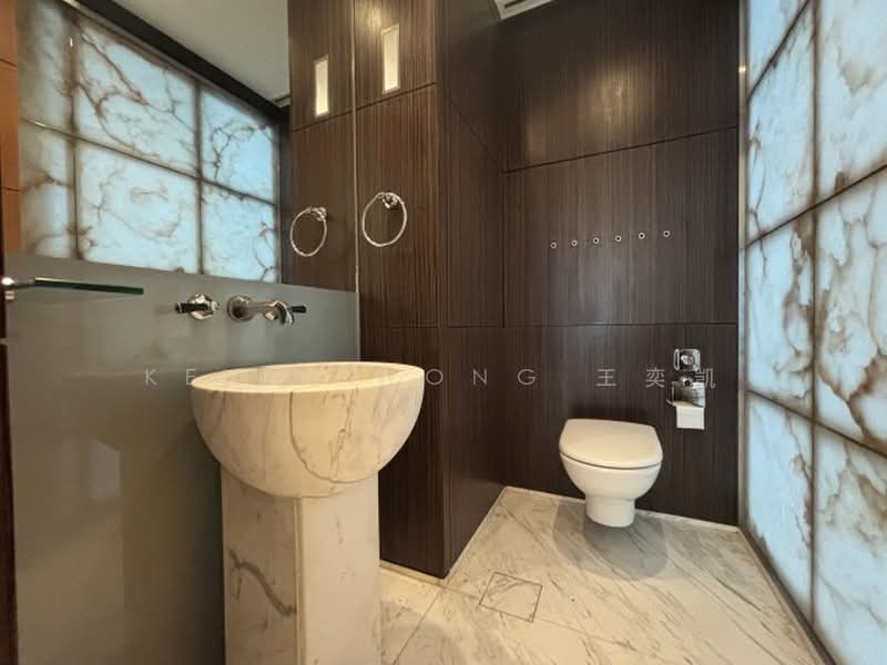 The Ladyhill, 1 Ladyhill Road, Tanglin / Holland / Bukit Timah, 4 Bedrooms, 2,325 sqft, Condominium For Rent, by Kevin Wong 王奕凯, 500225030 - Powder Room - PropertyGuru.com.sg