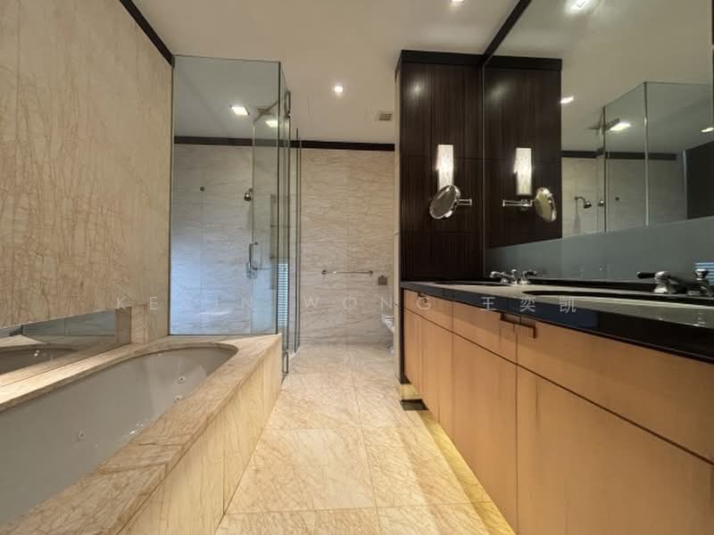 The Ladyhill, 1 Ladyhill Road, Tanglin / Holland / Bukit Timah, 4 Bedrooms, 2,325 sqft, Condominium For Rent, by Kevin Wong 王奕凯, 500225030 - Master Bathroom - PropertyGuru.com.sg