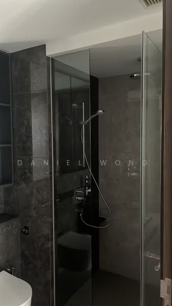 Tembusu Grand, 94 Jalan Tembusu, 2 Bedrooms, 667 sqft, Condominium For Sale, by Daniel Wong, 500225033 - Bathroom - PropertyGuru.com.sg
