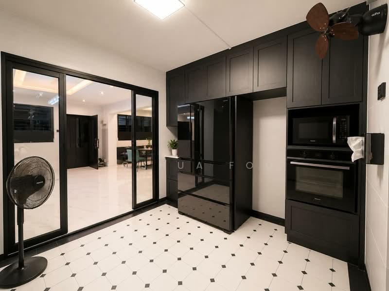 812 Jurong West Street 81, 812 Jurong West Street 81, 3 Bedrooms, 1,120 sqft, HDB Flat For Sale, by Joshua Foo, 500225039 - Kitchen - PropertyGuru.com.sg