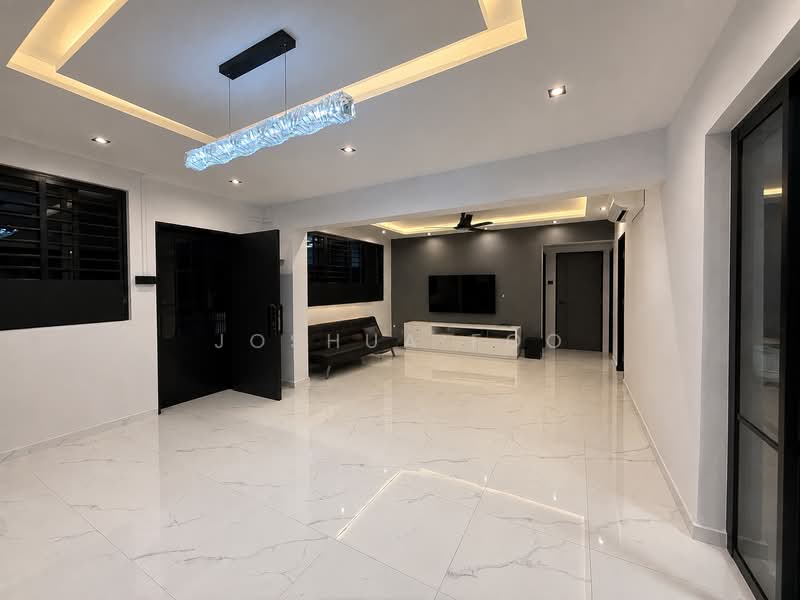 812 Jurong West Street 81, 812 Jurong West Street 81, 3 Bedrooms, 1,120 sqft, HDB Flat For Sale, by Joshua Foo, 500225039 - Living Room - PropertyGuru.com.sg