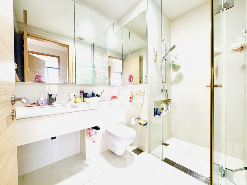 d'Leedon (Former Farrer Court), 9 Leedon Heights, 2 Bedrooms, 1,076 sqft, Condominium For Rent, by Vanessa Lim, 500225041 - Bathroom - PropertyGuru.com.sg