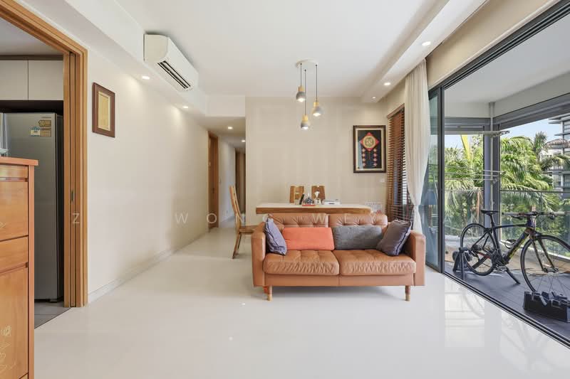 Hedges Park Condominium, 71 Flora Drive, 4 Bedrooms, 1,345 sqft, Condominium For Sale, by Zac Wong Wey Han, 500225042 - Living Room - PropertyGuru.com.sg