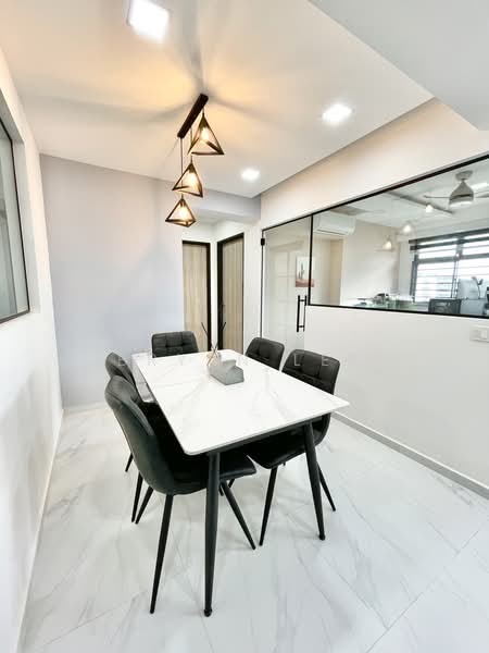 621A Tampines Street 61, 621A Tampines Street 61, 3 Bedrooms, 1,001 sqft, HDB Flat For Sale, by Bryan Lee, 500225050 - Dining Room - PropertyGuru.com.sg