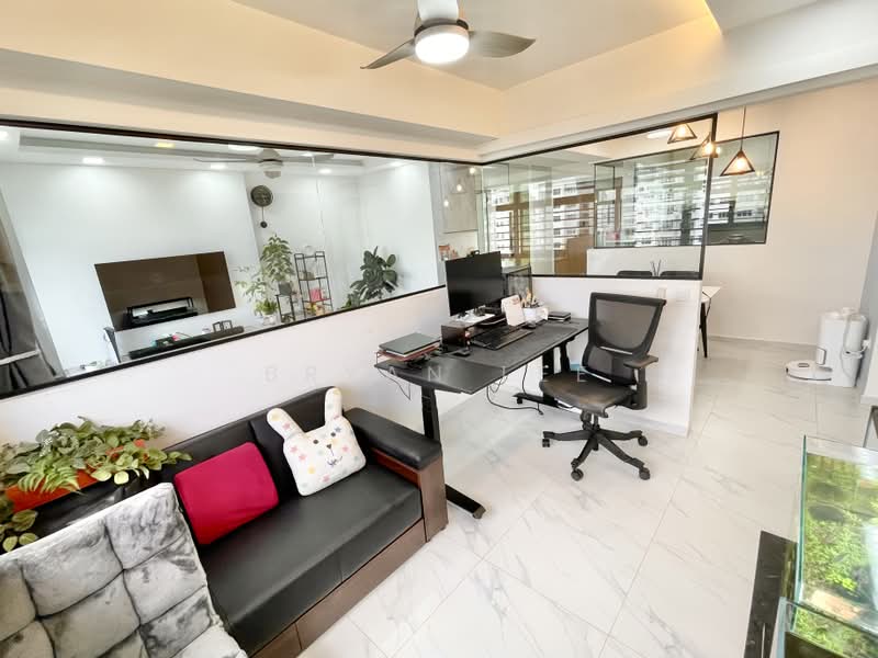 621A Tampines Street 61, 621A Tampines Street 61, 3 Bedrooms, 1,001 sqft, HDB Flat For Sale, by Bryan Lee, 500225050 - Study - PropertyGuru.com.sg
