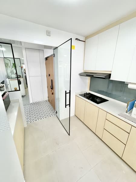 621A Tampines Street 61, 621A Tampines Street 61, 3 Bedrooms, 1,001 sqft, HDB Flat For Sale, by Bryan Lee, 500225050 - Kitchen - PropertyGuru.com.sg