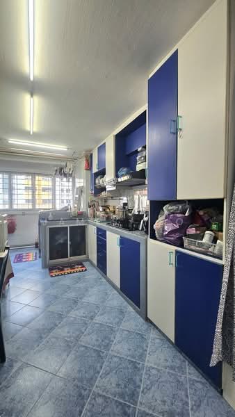 122 Ang Mo Kio Avenue 3, 122 Ang Mo Kio Avenue 3, 2 Bedrooms, 710 sqft, HDB Flat For Sale, by James Yeo, 500225068 - Kitchen - PropertyGuru.com.sg