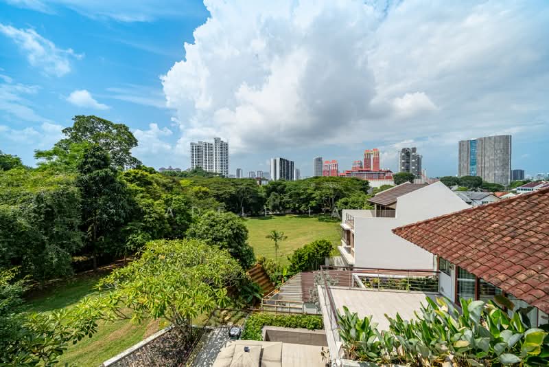 Windsor Park Estate, Leo Drive, 6 Bedrooms, 5,000 sqft, Terraced House For Sale, by Adele Lau, 500225072 - Exterior - PropertyGuru.com.sg