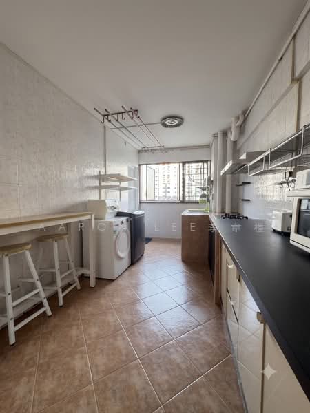 655 Yishun Avenue 4, 655 Yishun Avenue 4, 3 Bedrooms, 904 sqft, HDB Flat For Sale, by Aaron Lee李韋樘, 500225079 - Kitchen - PropertyGuru.com.sg