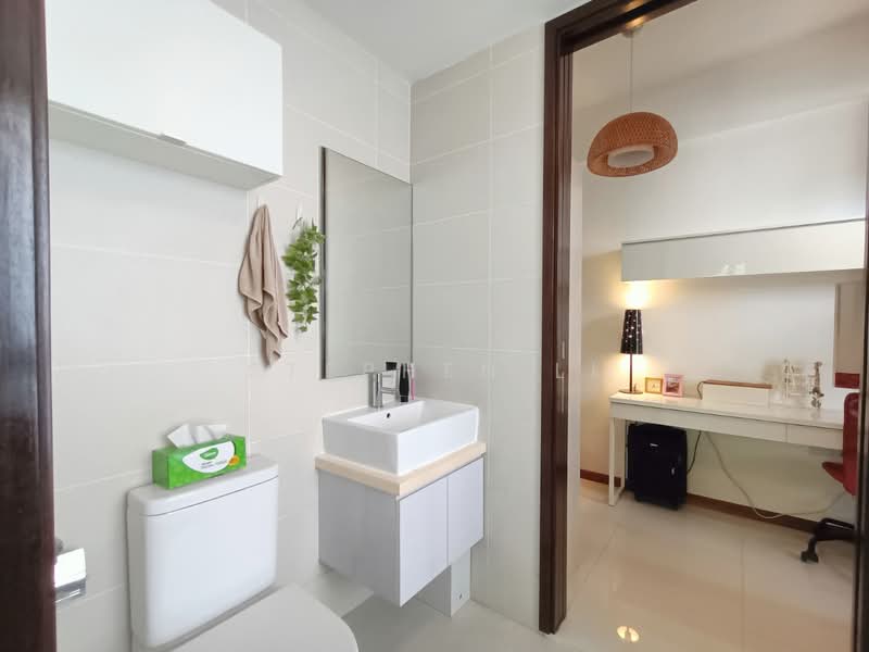 The Lenox, 398 Changi Road, 2 Bedrooms, 463 sqft, Apartment For Rent, by Stephen Li, 500225095 - Bathroom - PropertyGuru.com.sg