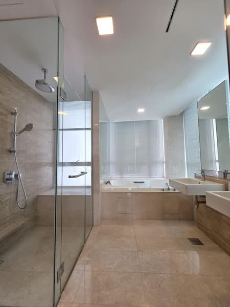 Saint Thomas Suites, 33 St Thomas Walk, 4 Bedrooms, 2,605 sqft, Condominium For Rent, by Dixon Poon, 500225101 - Master Bathroom - PropertyGuru.com.sg