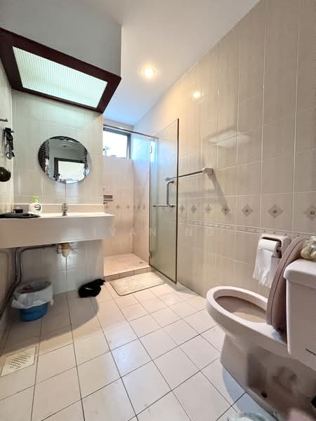 The Tropic Gardens, 332 Upper East Coast Road, 3 Bedrooms, 1,248 sqft, Condominium For Rent, by Ivan Ng, 500225117 - Bathroom - PropertyGuru.com.sg