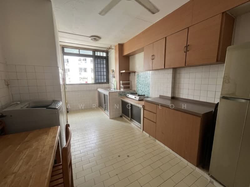 107 Serangoon North Avenue 1, 107 Serangoon North Avenue 1, 2 Bedrooms, 646 sqft, HDB Flat For Sale, by Lawrence Loh, 500225120 - Kitchen - PropertyGuru.com.sg