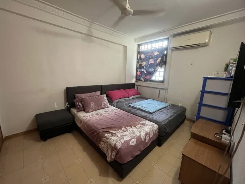 107 Serangoon North Avenue 1, 107 Serangoon North Avenue 1, 2 Bedrooms, 646 sqft, HDB Flat For Sale, by Lawrence Loh, 500225120 - Bedroom - PropertyGuru.com.sg