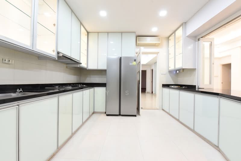 Regency Park, 3 Nathan Road, 4 Bedrooms, 3,650 sqft, Condominium For Rent, by Jay Sim, 500225125 - Kitchen - PropertyGuru.com.sg