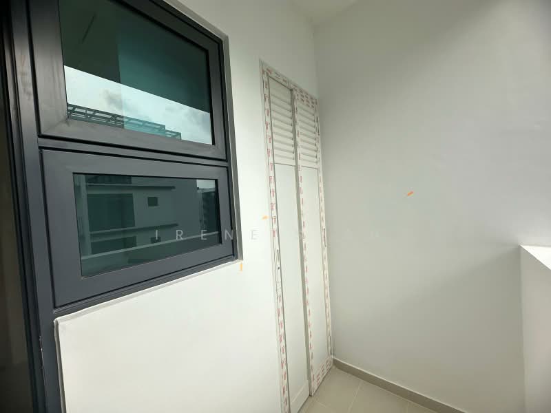 Treasure at Tampines, 57 Tampines Lane, 4 Bedrooms, 1,238 sqft, Condominium For Sale, by Irene Seah, 500225126 - PropertyGuru.com.sg