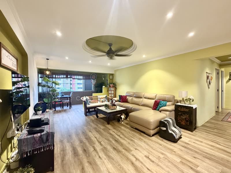 302 Hougang Avenue 5, 302 Hougang Avenue 5, 3 Bedrooms, 1,410 sqft, HDB Flat For Sale, by Michelle Lee, 500225128 - Living Room - PropertyGuru.com.sg