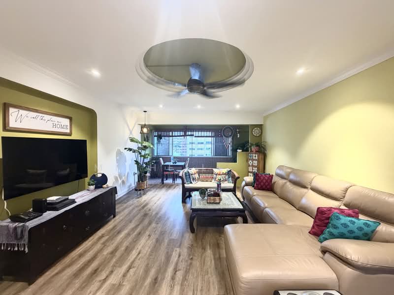 302 Hougang Avenue 5, 302 Hougang Avenue 5, 3 Bedrooms, 1,410 sqft, HDB Flat For Sale, by Michelle Lee, 500225128 - Living Room - PropertyGuru.com.sg