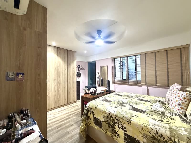 302 Hougang Avenue 5, 302 Hougang Avenue 5, 3 Bedrooms, 1,410 sqft, HDB Flat For Sale, by Michelle Lee, 500225128 - Bedroom - PropertyGuru.com.sg