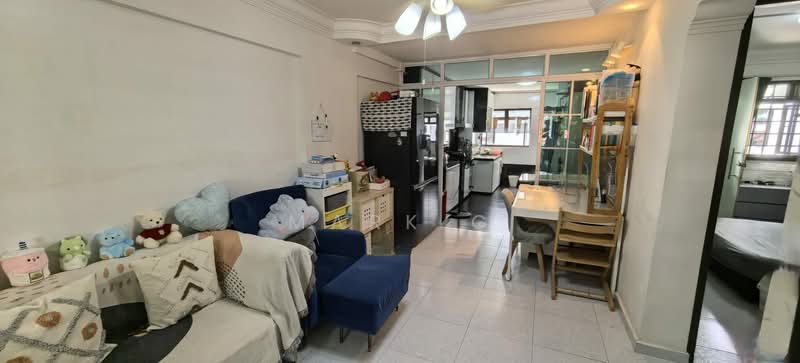 348 Ang Mo Kio Avenue 3, 348 Ang Mo Kio Avenue 3, 2 Bedrooms, 785 sqft, HDB Flat For Sale, by Mark G, 500225144 - Living Room - PropertyGuru.com.sg