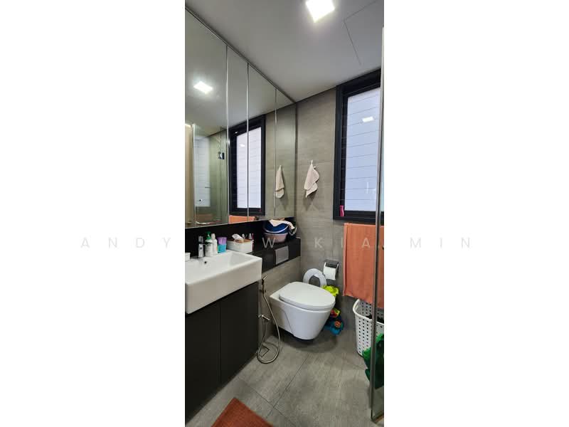 The Woodleigh Residences, 21 Bidadari Park Drive, 2 Bedrooms, 667 sqft, Condominium For Rent, by Andy Low Kia Min, 500225146 - Bathroom - PropertyGuru.com.sg